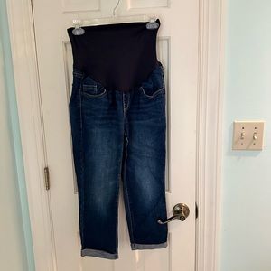 Size 6 maternity capris